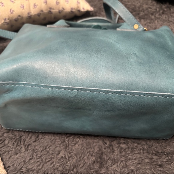 Portland Leather aqua rain drop set - Picture 3 of 4